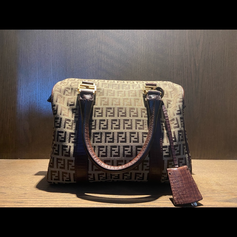 Authentic Fendi bag - Picture 3 of 15